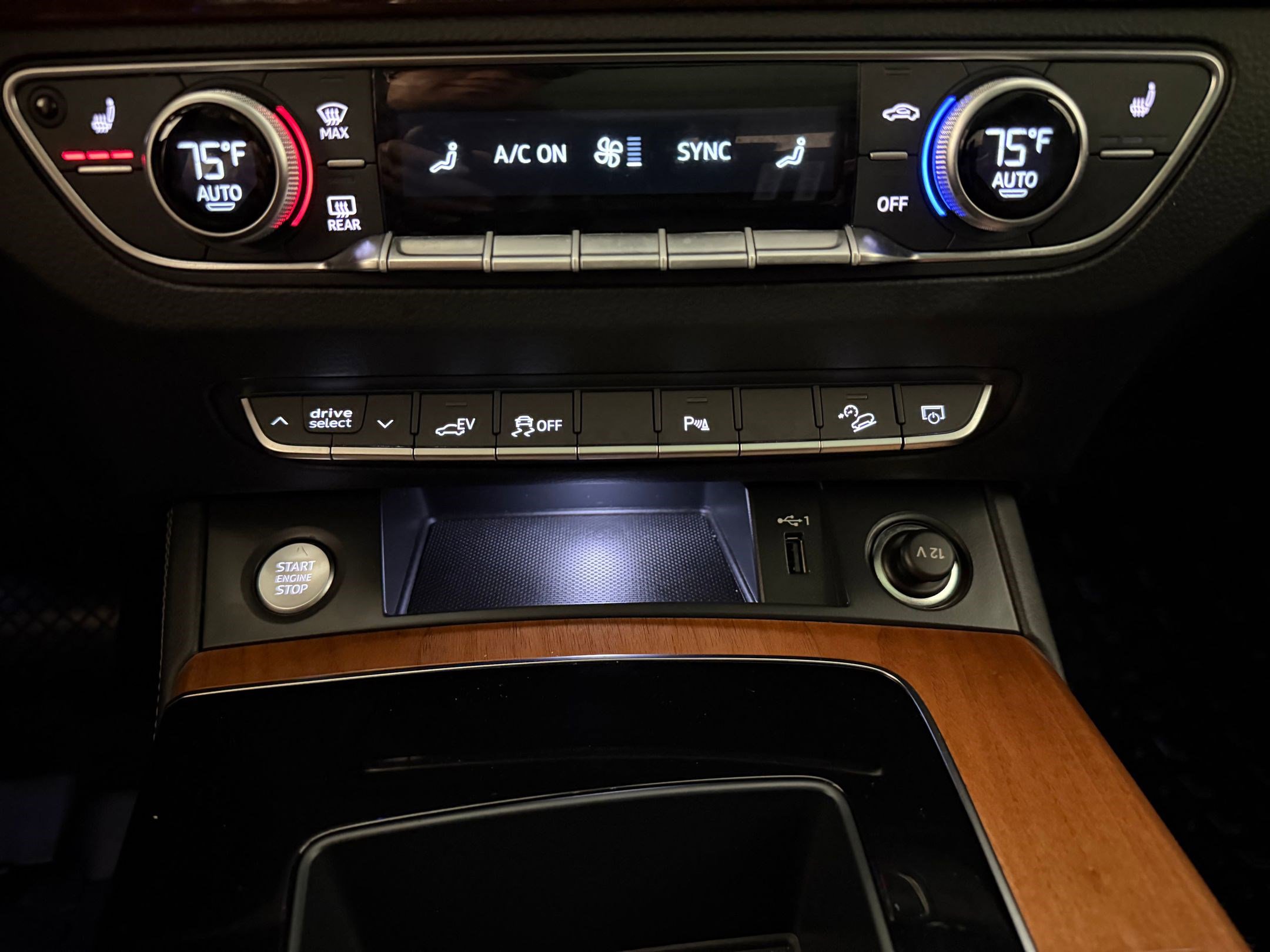 Certified 2022 Audi Q5 e Premium Plus w/ Premium Plus Package AWD/4WD image 20