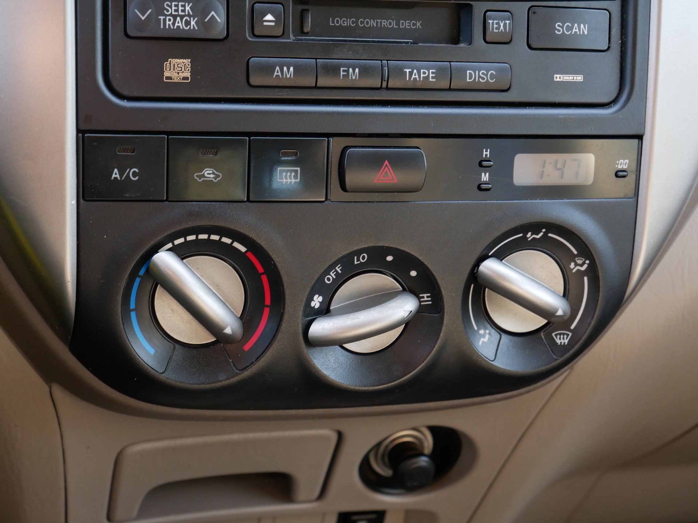 Used 2004 Toyota RAV4 4WD image 22