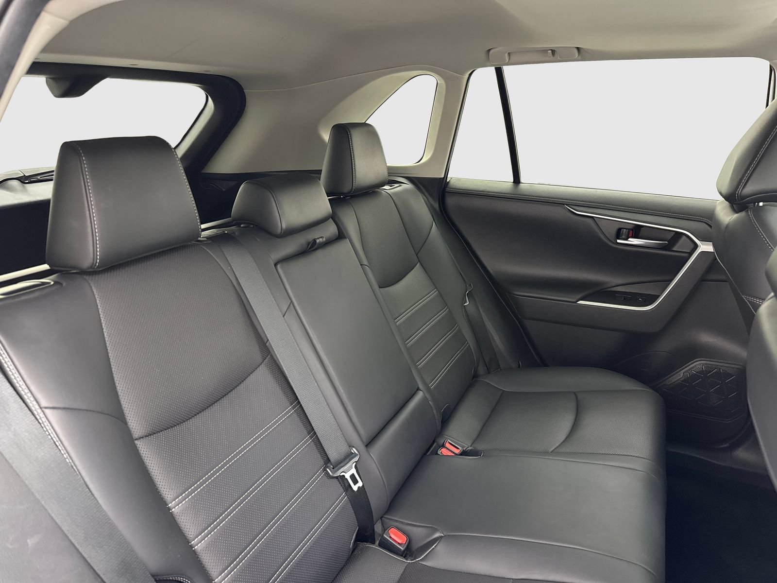 Used 2019 Toyota RAV4 Limited w/ Advanced Technology Package AWD/4WD image 44