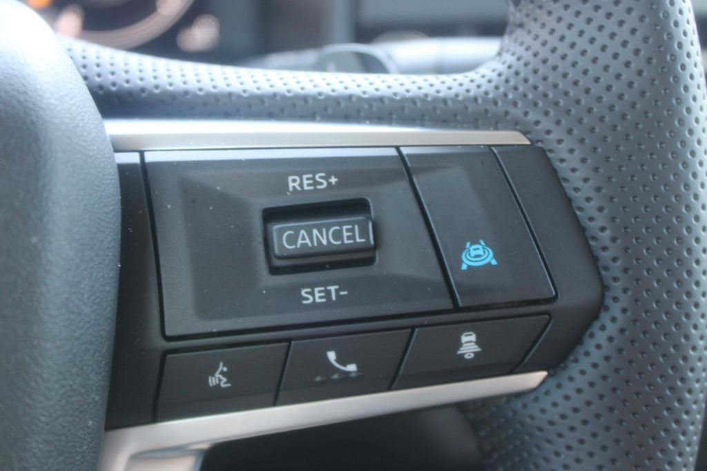 Used 2026 Nissan Rogue SL AWD/4WD image 39