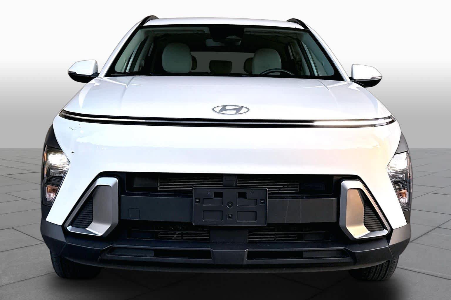 Used 2025 Hyundai Kona SEL AWD/4WD image 4