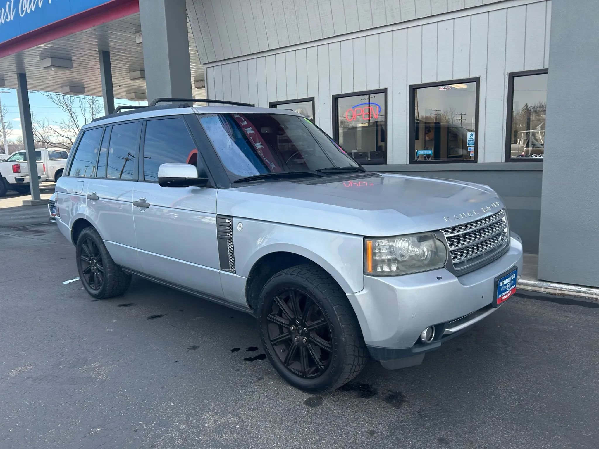 Used 2010 Land Rover Range Rover Supercharged image 30