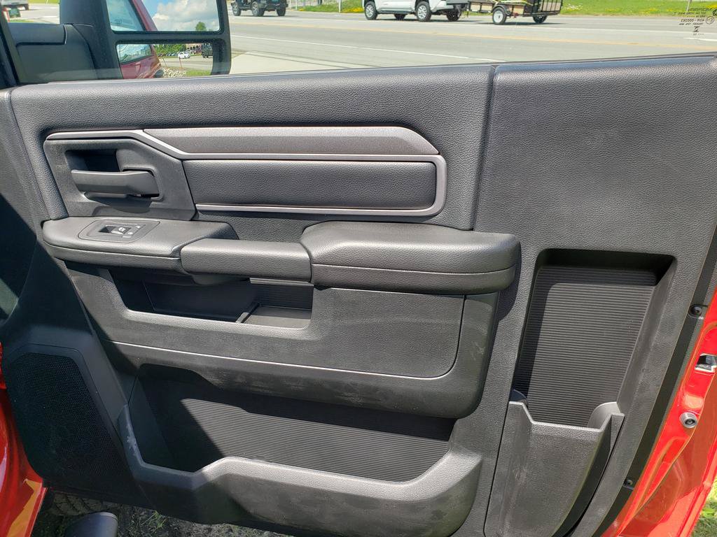 New 2026 RAM 2500 Tradesman AWD/4WD image 14
