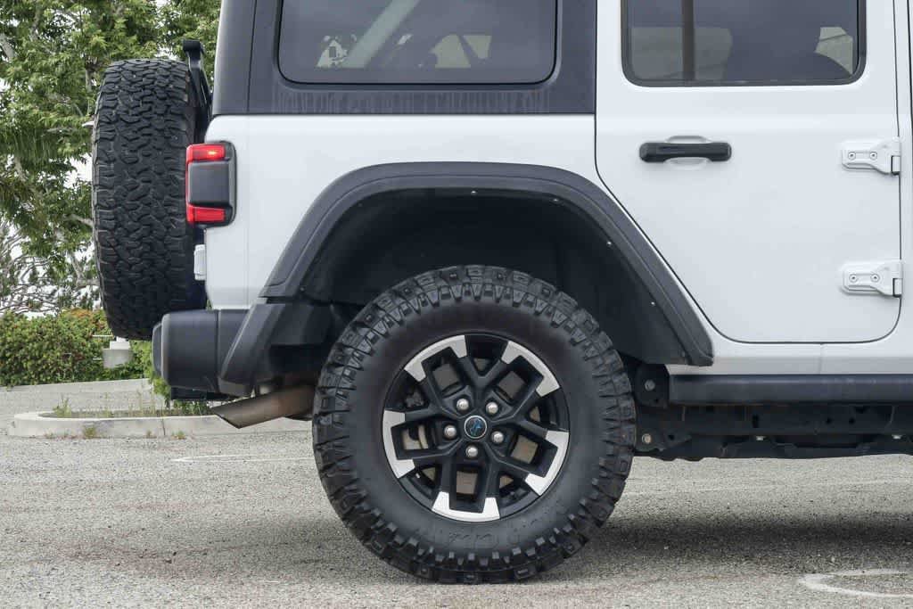 Used 2024 Jeep Wrangler Unlimited Rubicon 4xe AWD/4WD image 12