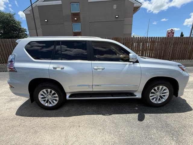 Used 2015 Lexus GX 460 w/ Premium Package AWD/4WD image 4