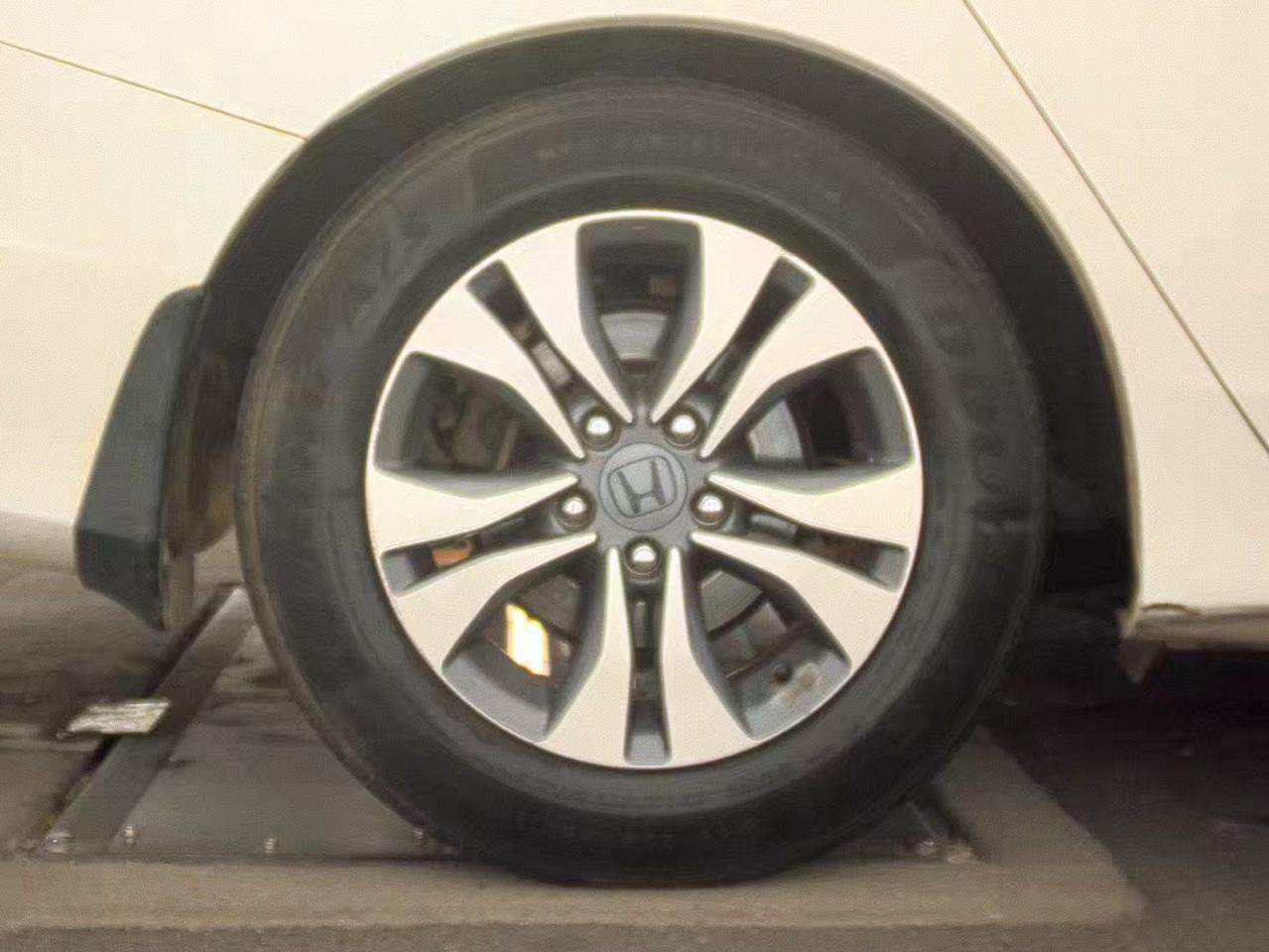 Used 2013 Honda Accord LX image 7