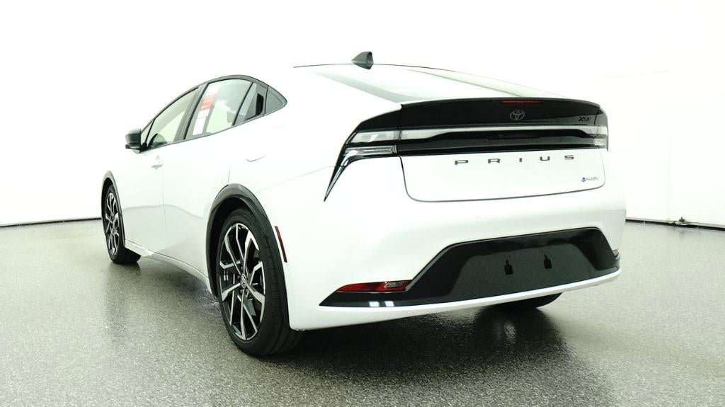 New 2026 Toyota Prius Plug-In Hybrid FWD image 22
