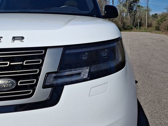 Used 2023 Land Rover Range Rover Long Wheelbase SE AWD/4WD image 11