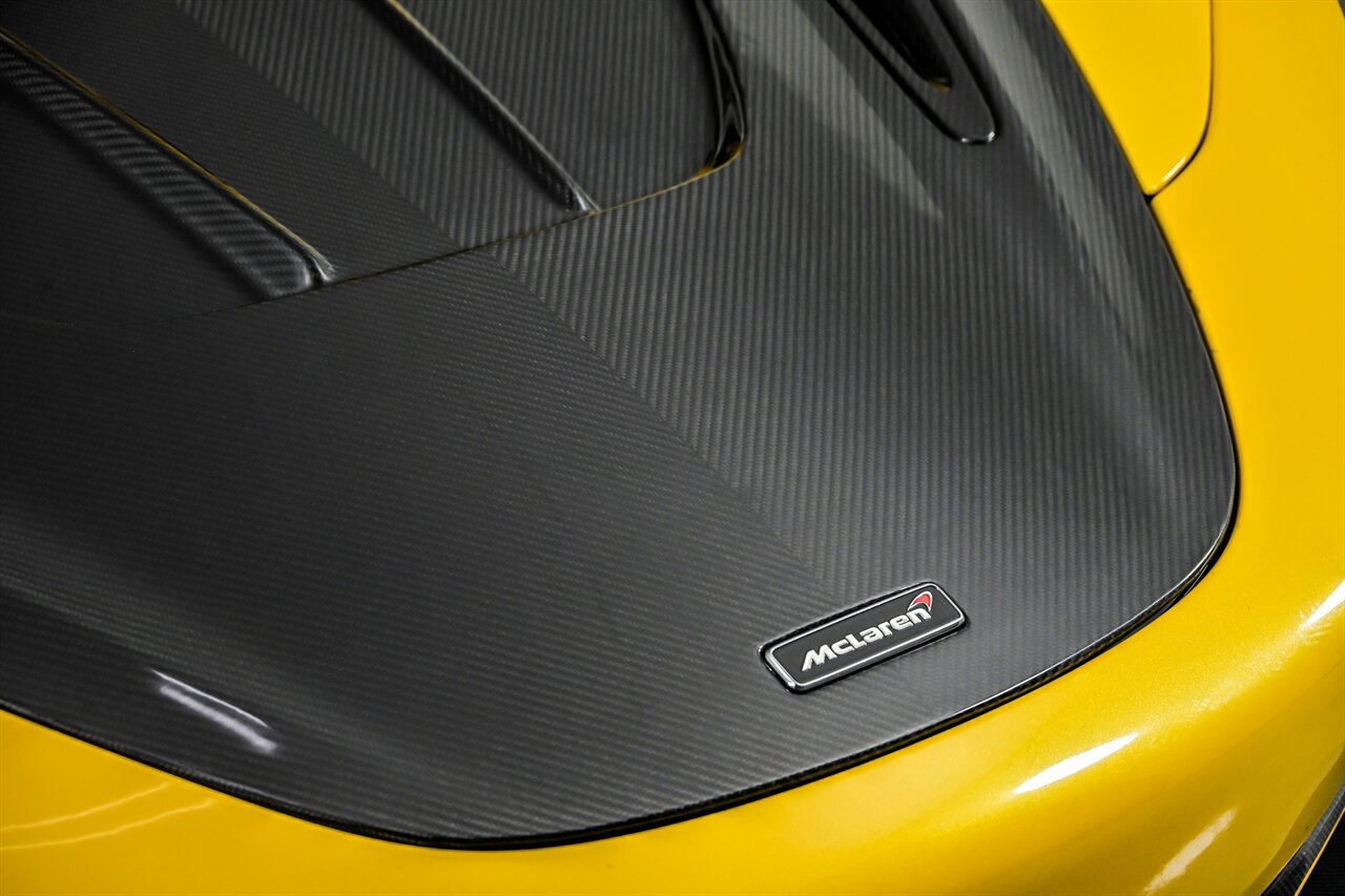 Used 2018 McLaren 720S Performance RWD image 5