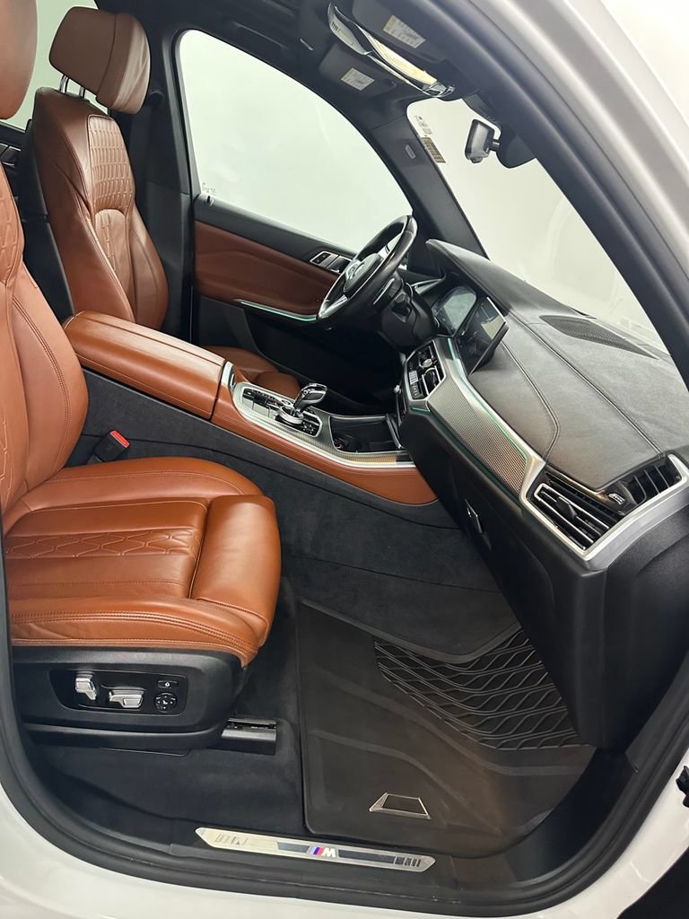 Used 2022 BMW X5 xDrive40i w/ M Sport Package AWD/4WD image 33