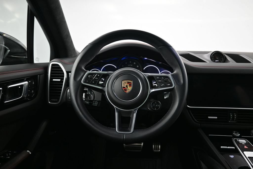 Certified 2023 Porsche Cayenne GTS w/ Assistance Package AWD/4WD image 13