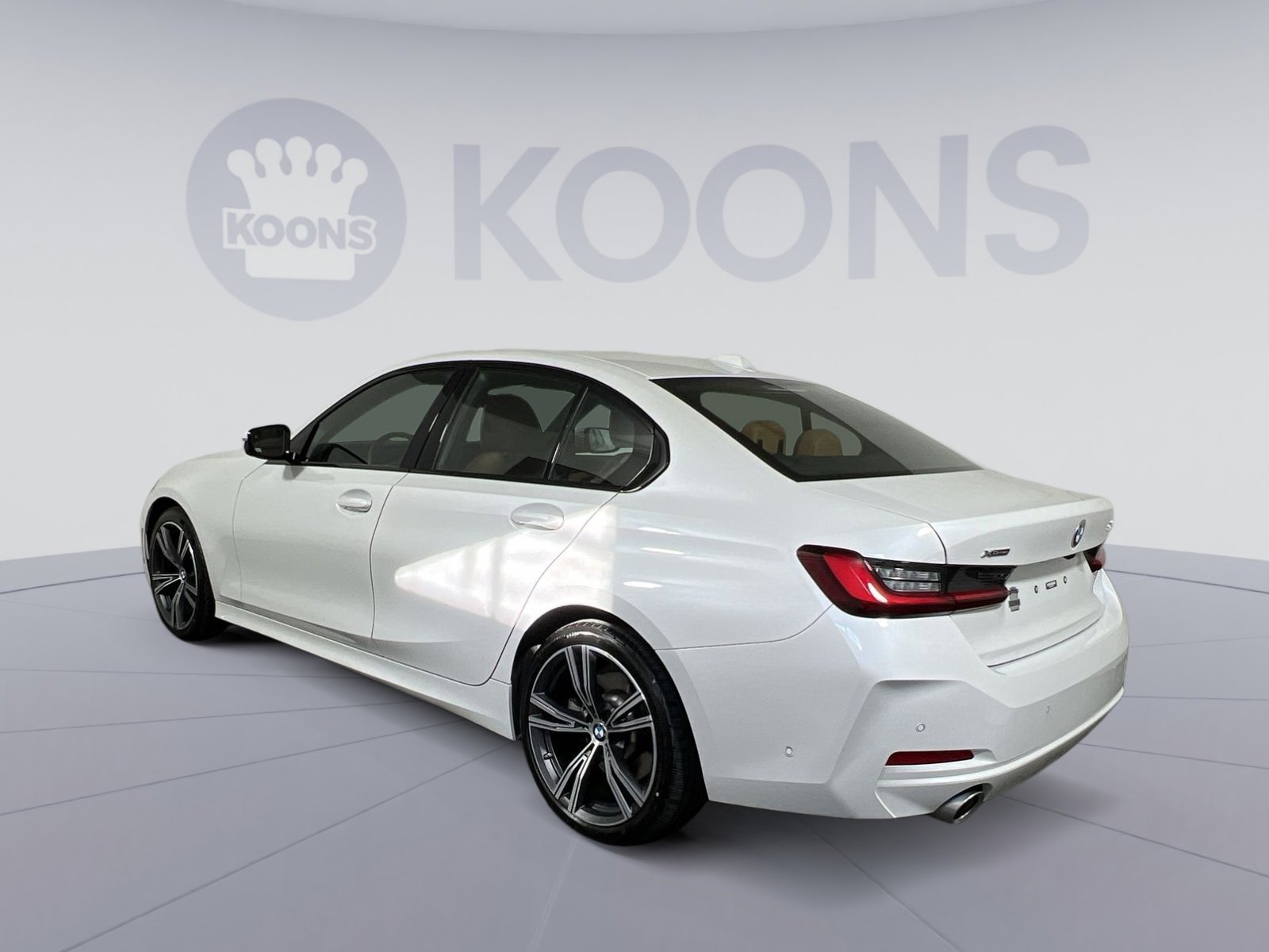 Used 2023 BMW 330i xDrive Sedan AWD/4WD image 8