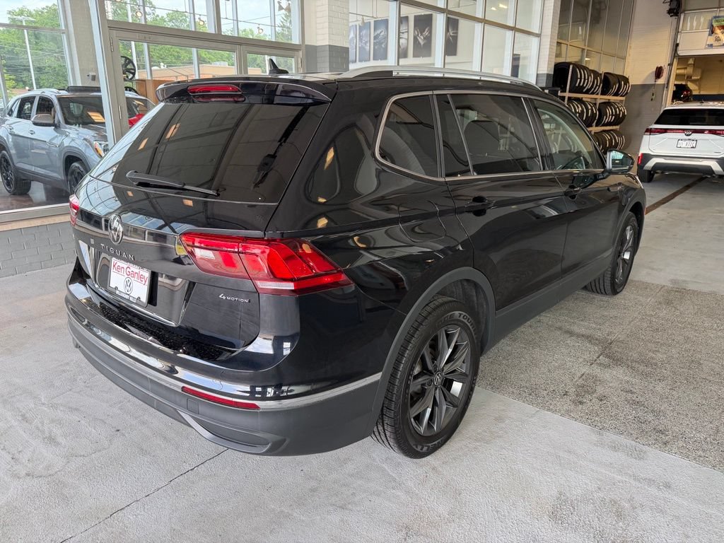 Used 2022 Volkswagen Tiguan SE AWD/4WD image 5