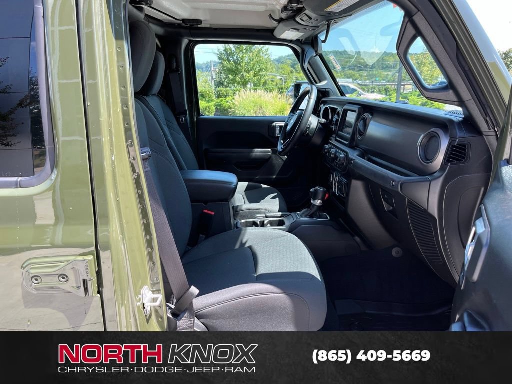 Used 2021 Jeep Gladiator Sport AWD/4WD image 27