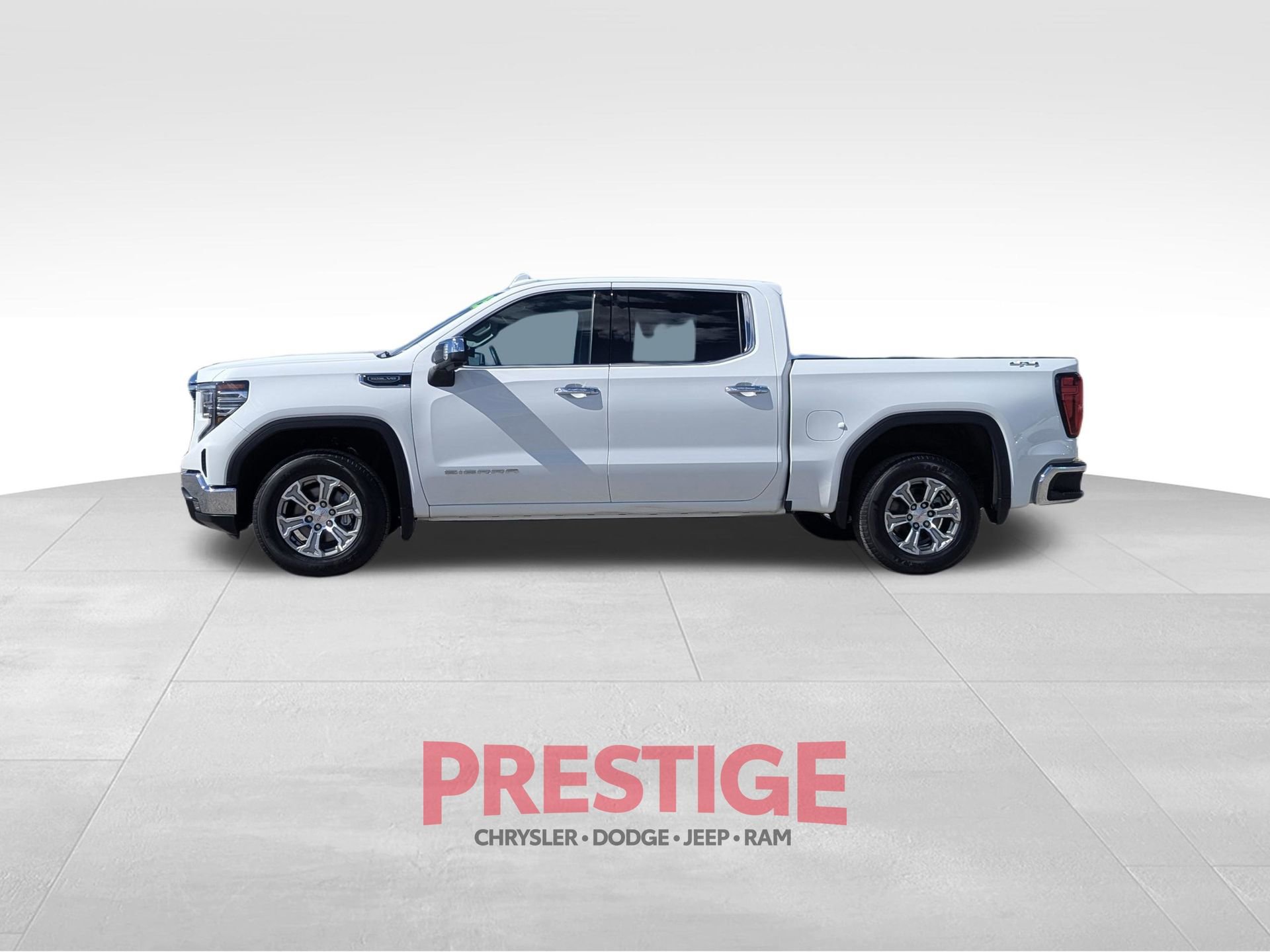 Used 2025 GMC Sierra 1500 SLT AWD/4WD image 16
