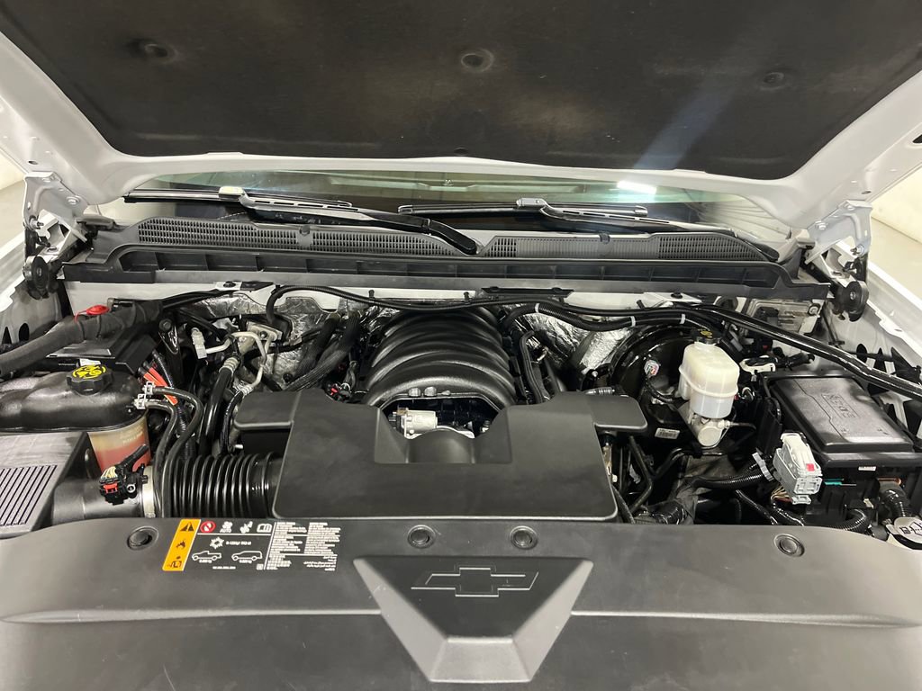 Used 2018 Chevrolet Silverado 1500 High Country image 34