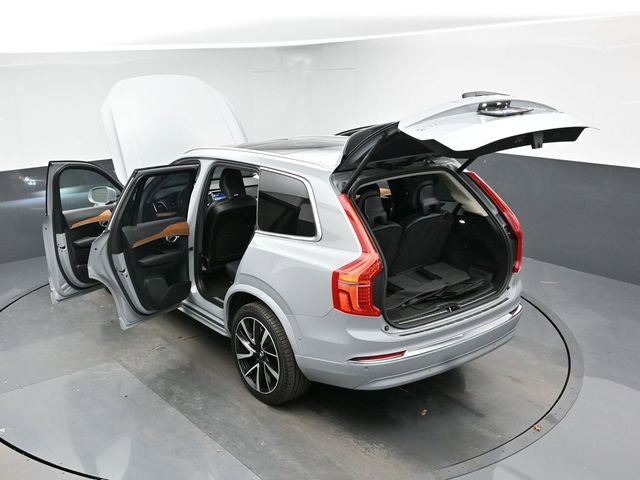 Used 2024 Volvo XC90 B5 Plus w/ Protection Package Premier image 43