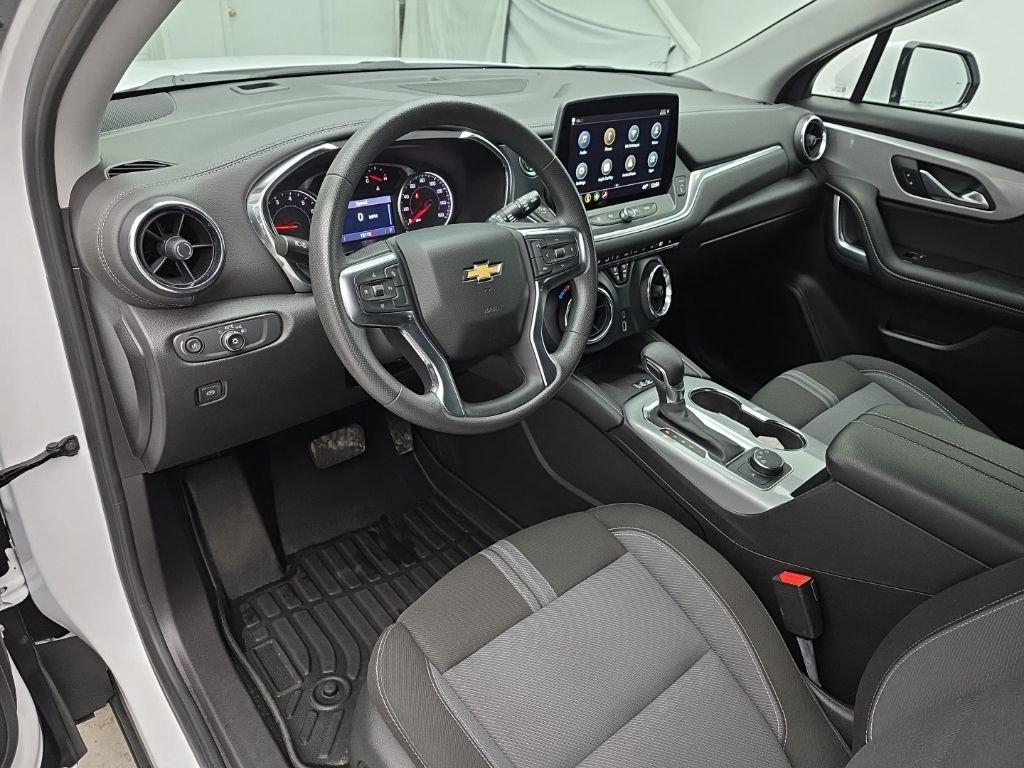 Certified 2023 Chevrolet Blazer LT w/ Convenience Package image 16
