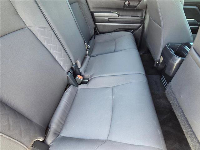 Used 2025 Toyota Tacoma SR5 AWD/4WD image 18
