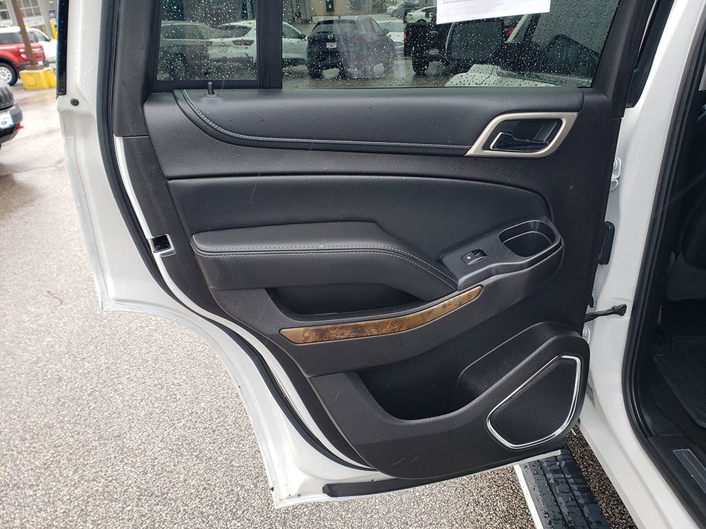 Used 2016 GMC Yukon Denali w/ Open Road Package image 12