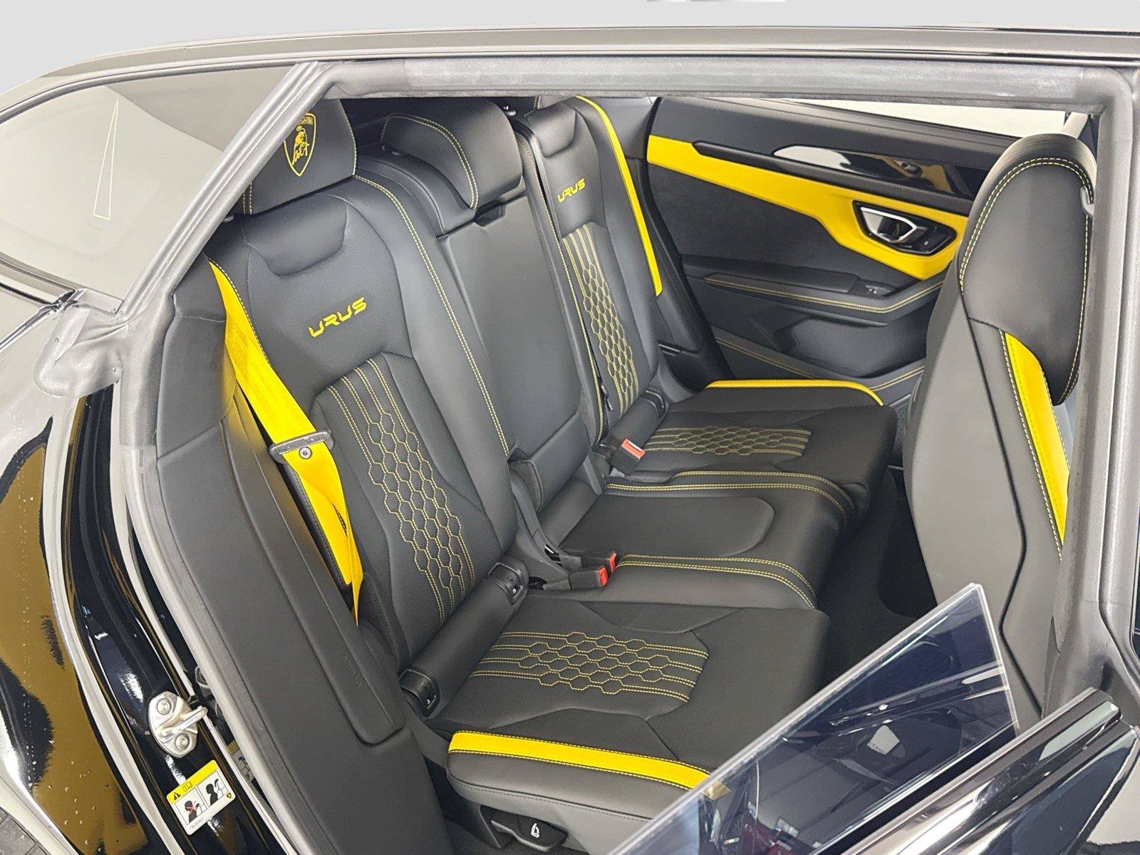 Used 2024 Lamborghini Urus S AWD/4WD image 30