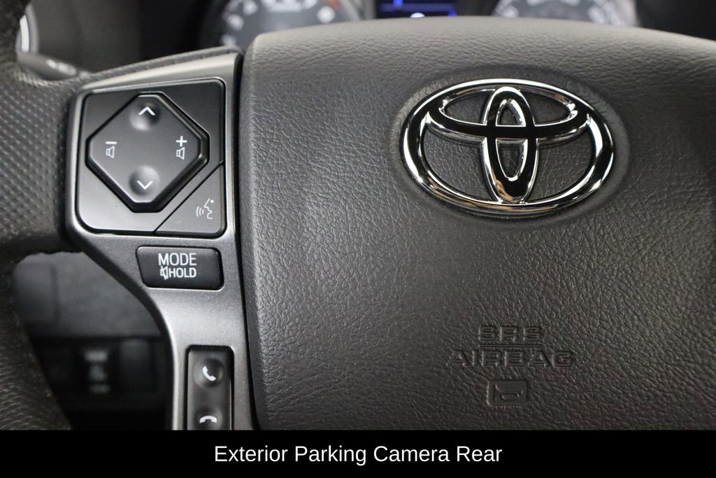 Used 2021 Toyota Tacoma TRD Off-Road image 8