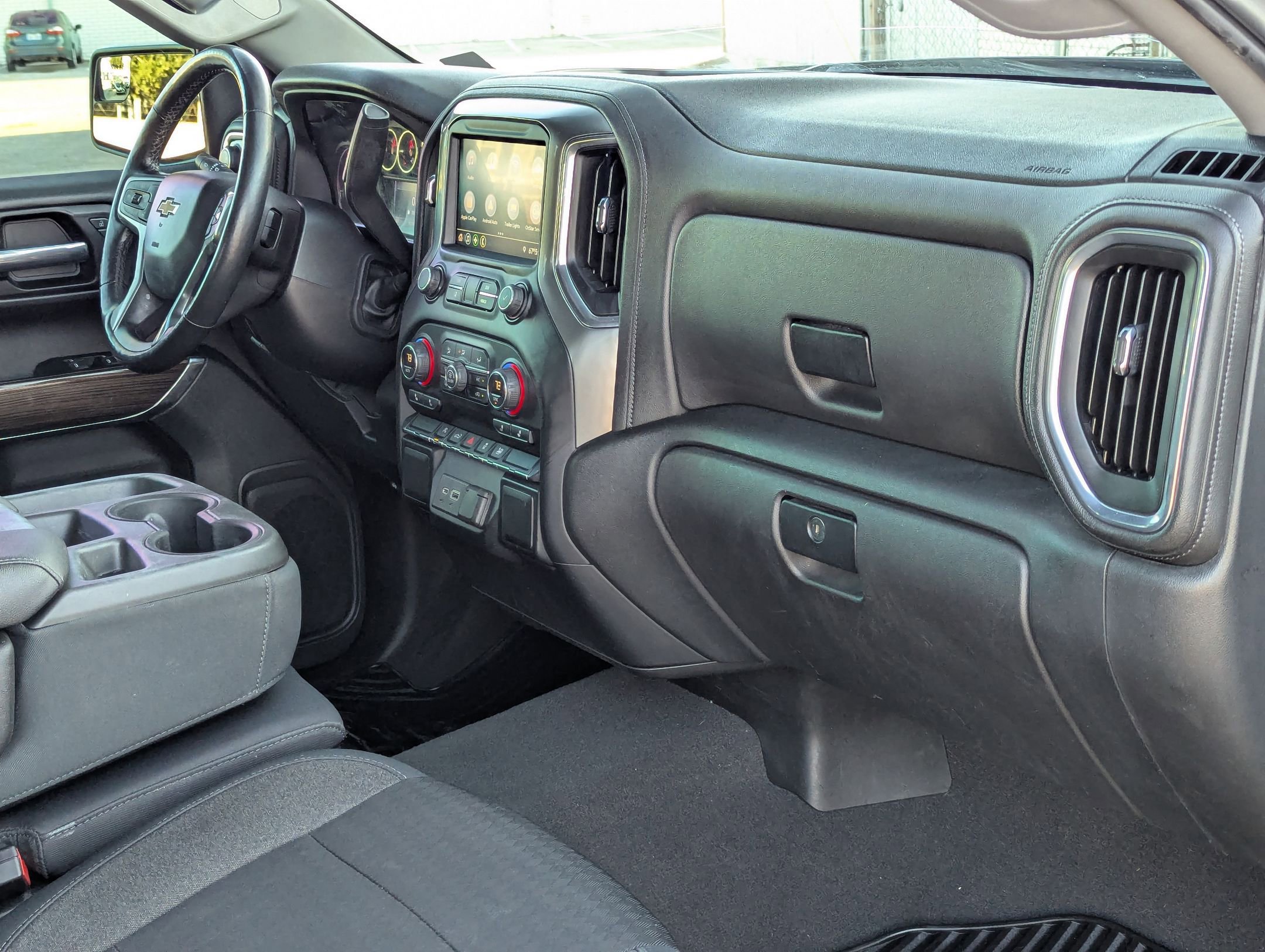 Used 2019 Chevrolet Silverado 1500 LT w/ Texas Edition image 28