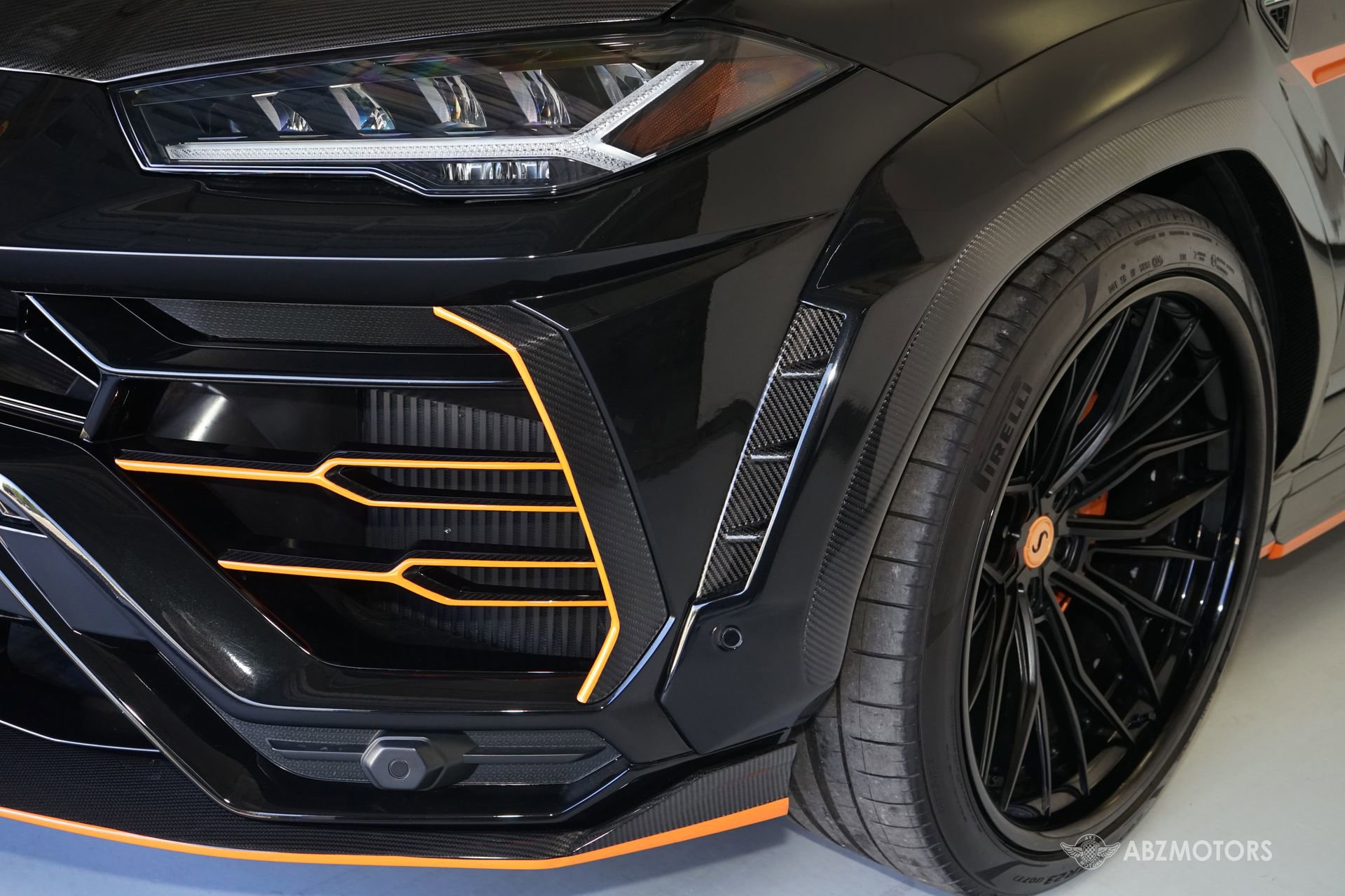 Used 2021 Lamborghini Urus image 16