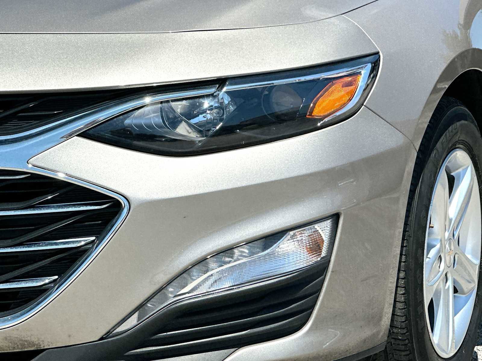 Used 2025 Chevrolet Malibu LT FWD image 16