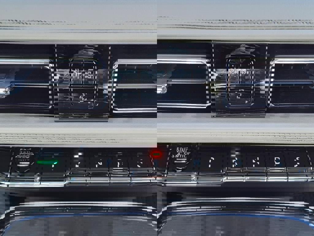 New 2023 Lincoln Nautilus Reserve w/ Equipment Group 202A image 42