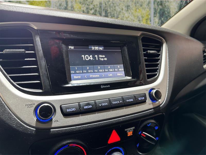 Used 2021 Hyundai Accent SE image 14