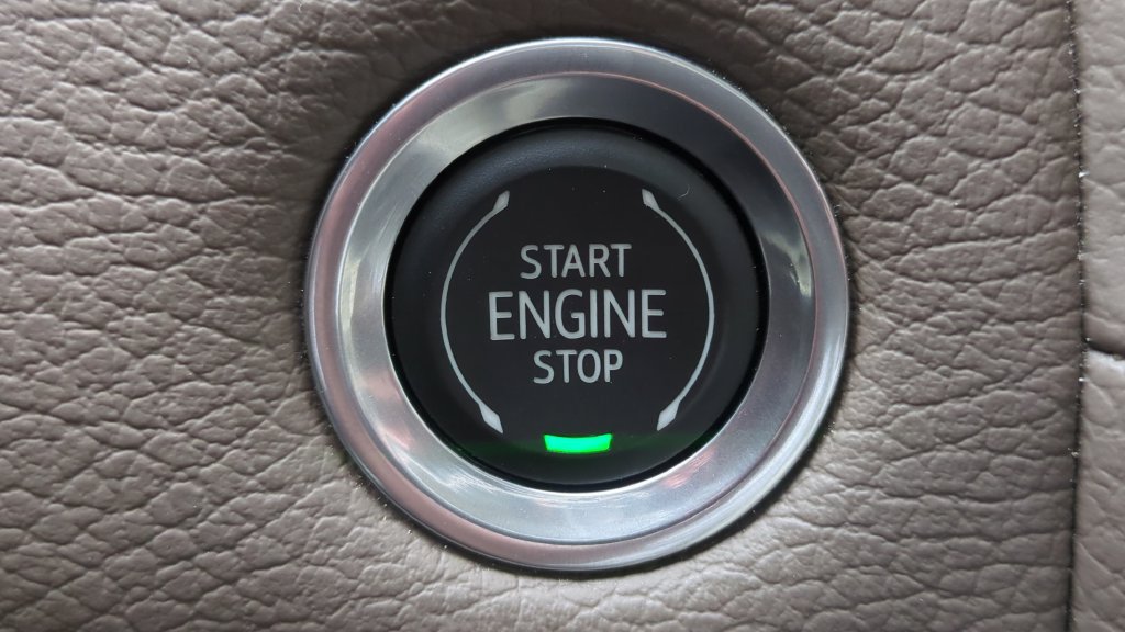 Used 2023 GMC Yukon Denali AWD/4WD image 24