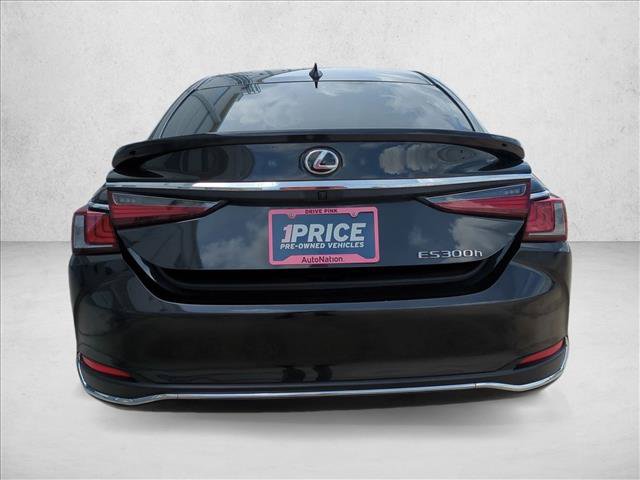 Used 2025 Lexus ES 300h w/ Premium Package FWD image 7