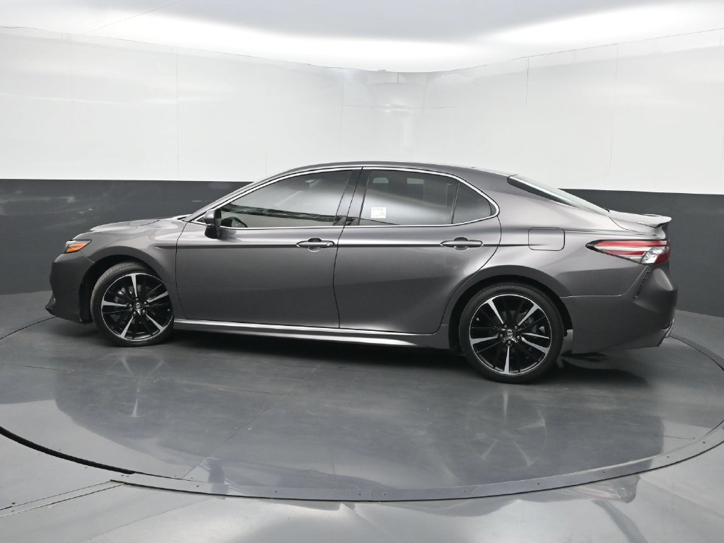 Used 2018 Toyota Camry XSE FWD image 38