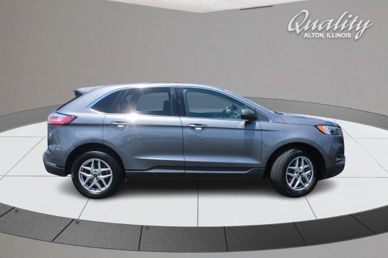 Used 2024 Ford Edge SEL image 3