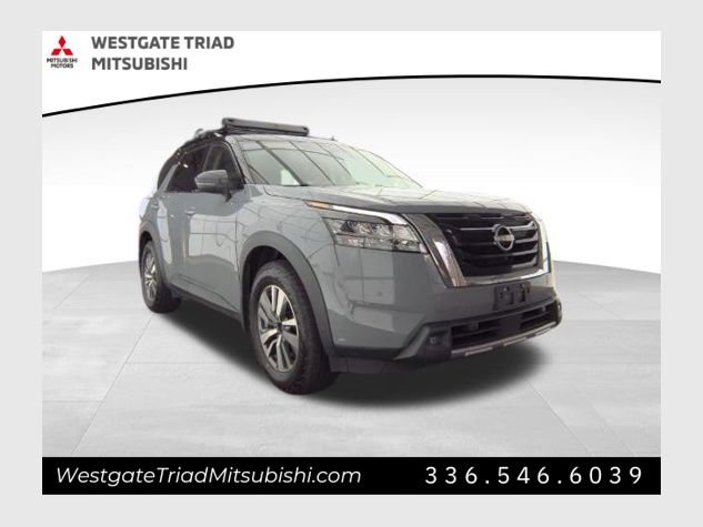 Used 2022 Nissan Pathfinder SL w/ Cargo Package AWD/4WD image 1