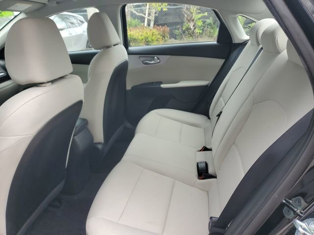 Certified 2023 Kia Forte LXS FWD image 7
