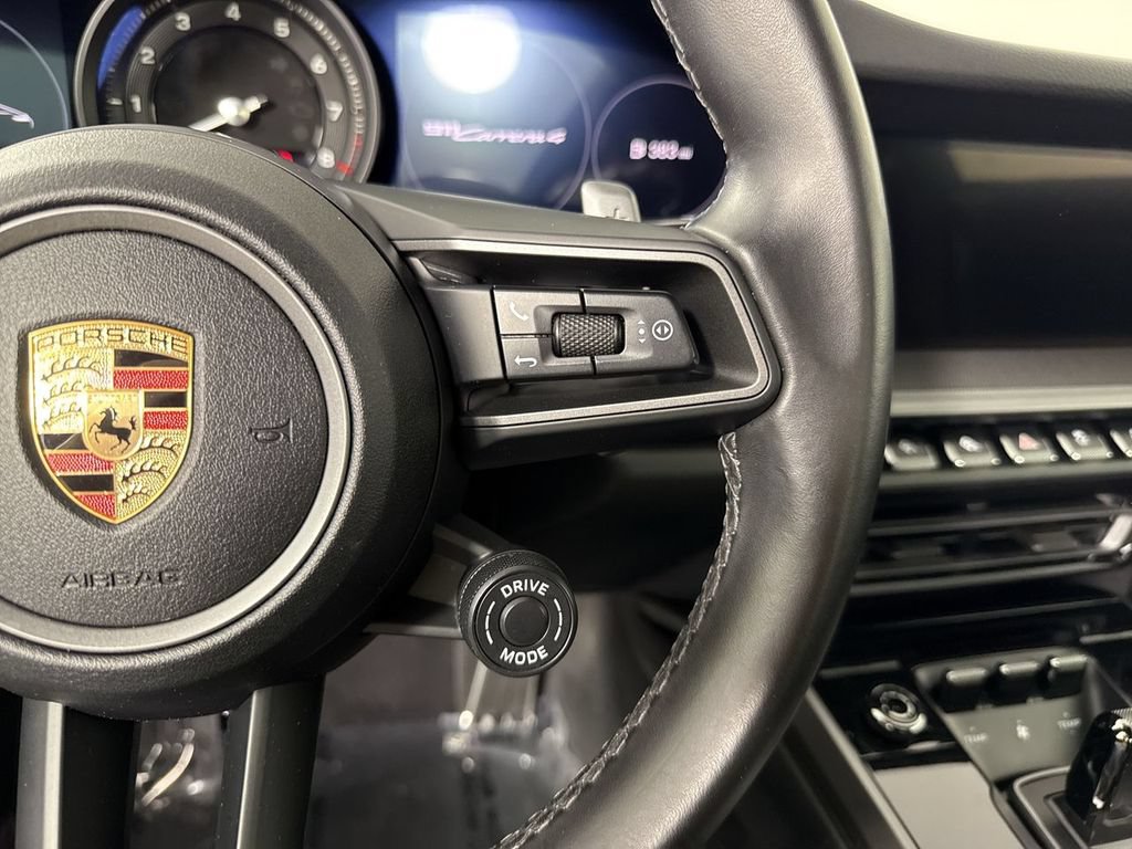 Certified 2024 Porsche 911 Carrera 4 AWD/4WD image 39