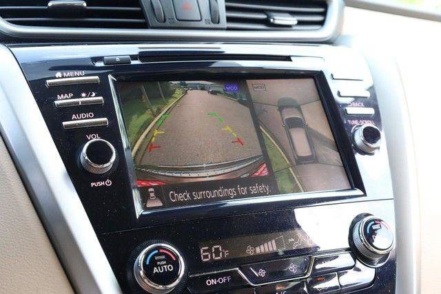 Used 2020 Nissan Murano SL w/ Moonroof Package FWD image 16