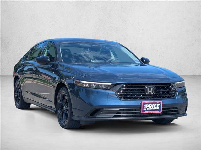 Certified 2025 Honda Accord SE image 3