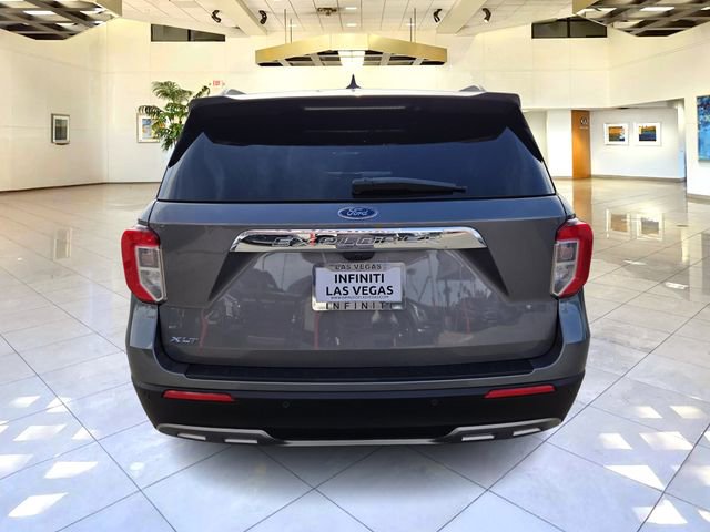 Used 2023 Ford Explorer XLT w/ Equipment Group 202A image 6
