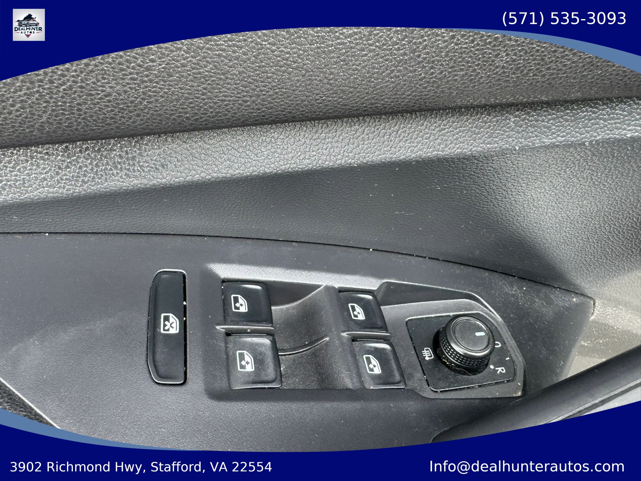 Used 2019 Volkswagen Jetta R-Line FWD image 21