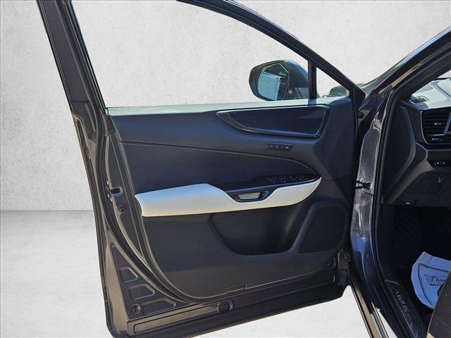 Used 2022 Lexus NX 350h AWD image 12