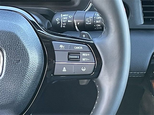 New 2025 Honda Pilot Touring image 14