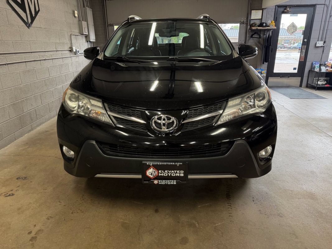 Used 2015 Toyota RAV4 Limited AWD/4WD image 3