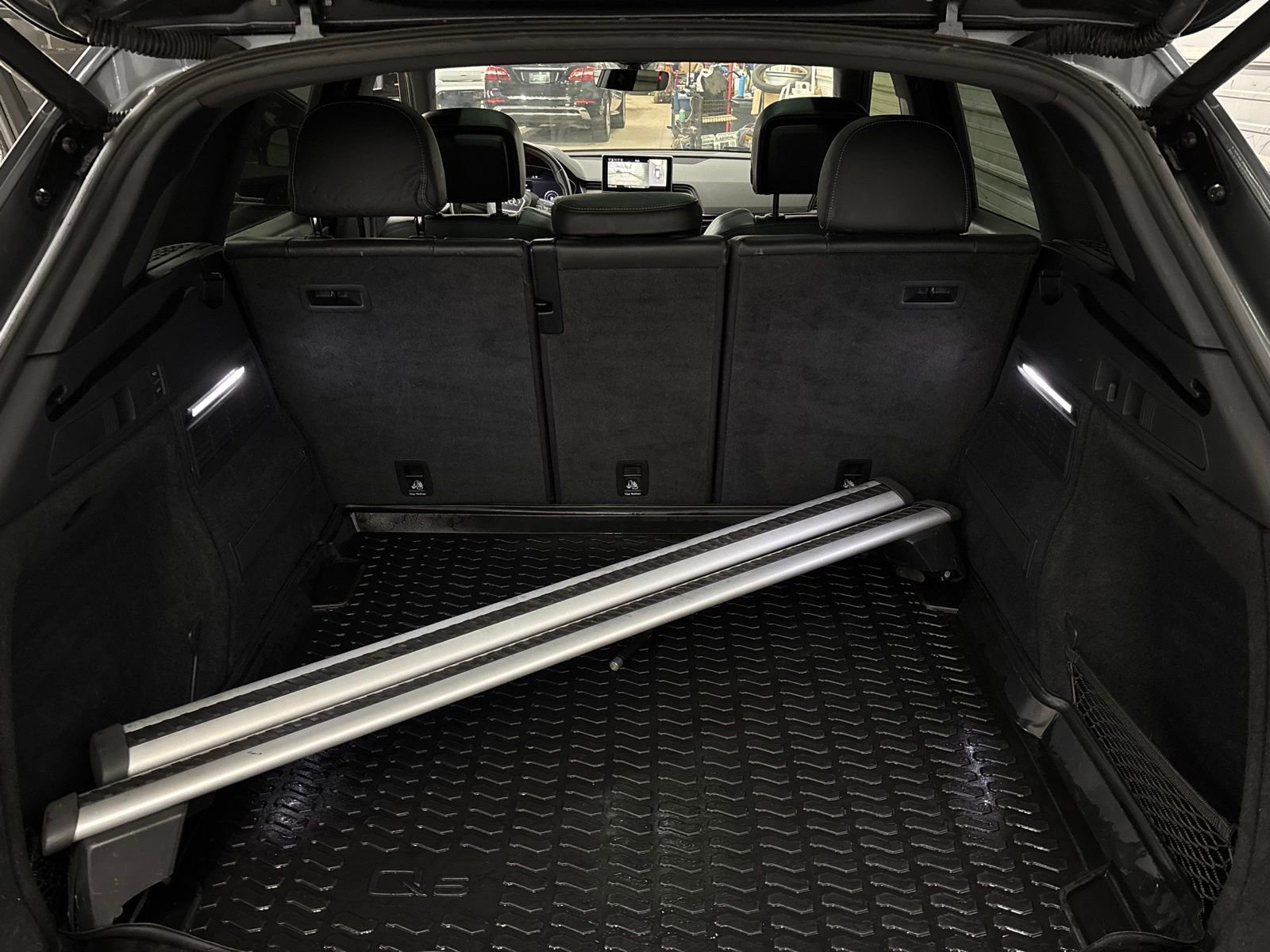 Used 2018 Audi SQ5 Prestige w/ Prestige Package AWD/4WD image 33