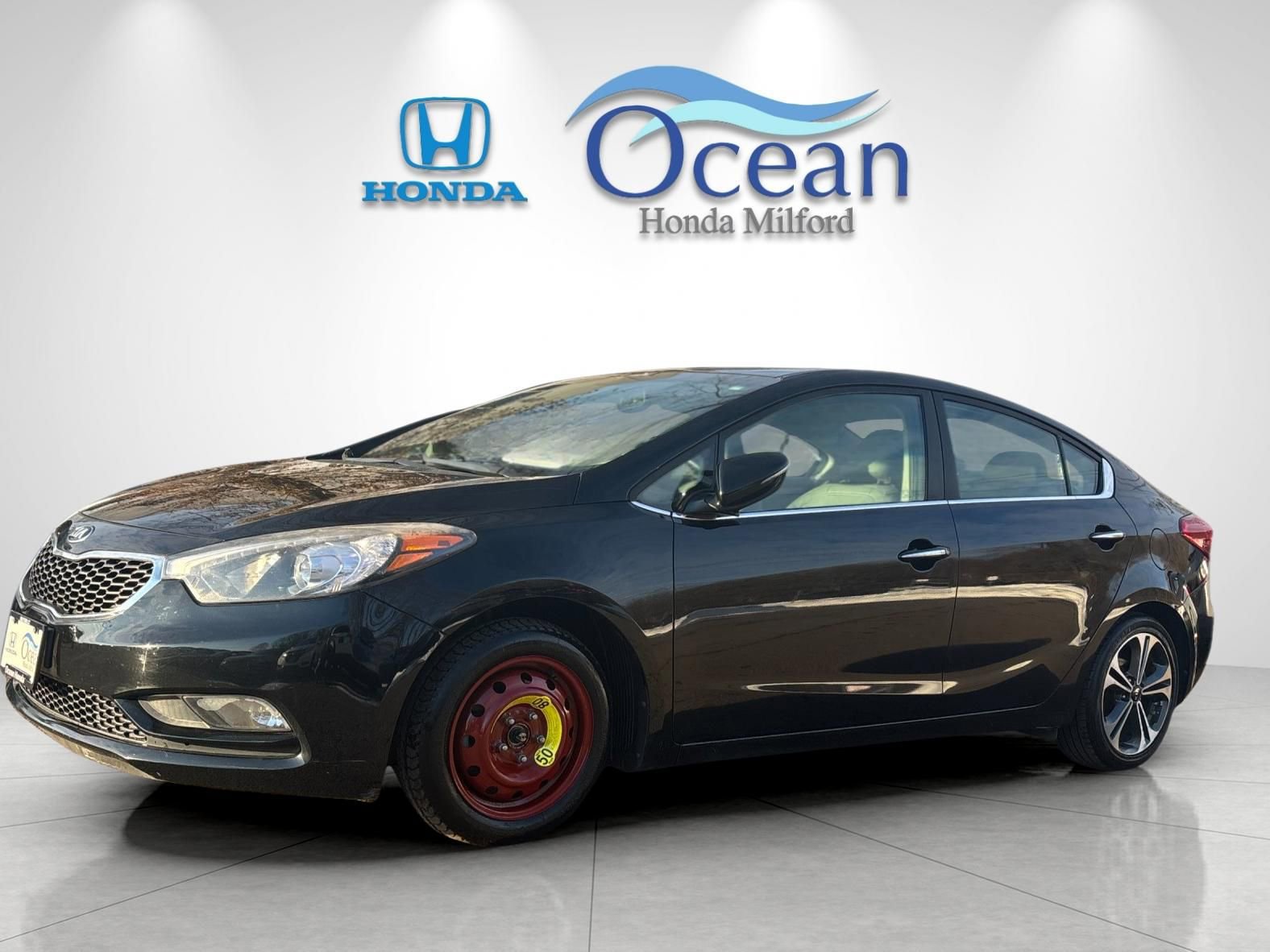 Used 2015 Kia Forte EX w/ Premium Package image 7