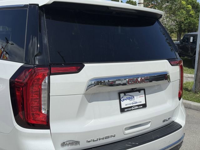 Used 2022 GMC Yukon SLT w/ SLT Premium Package image 11
