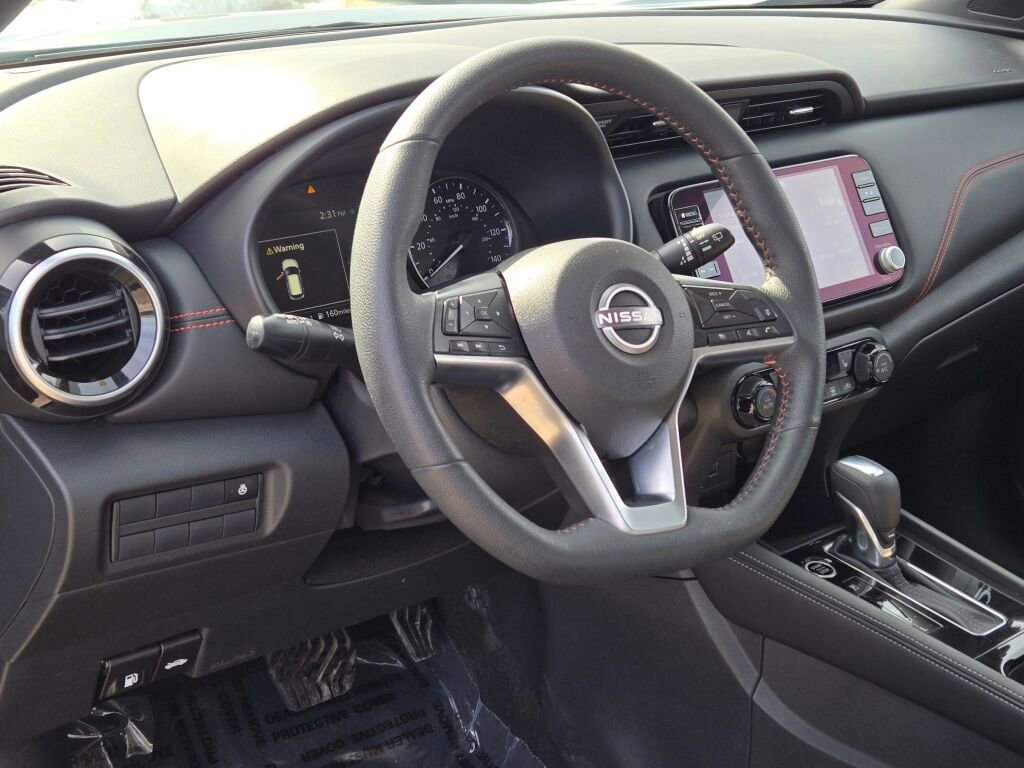 Used 2024 Nissan Kicks SR w/ SR Premium Package image 21