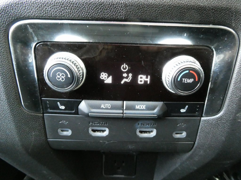 Used 2021 GMC Yukon AT4 w/ AT4 Premium Plus Package image 24